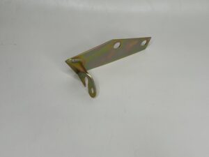 Bracket for throttle control cable on Cirrus SR22 aircraft